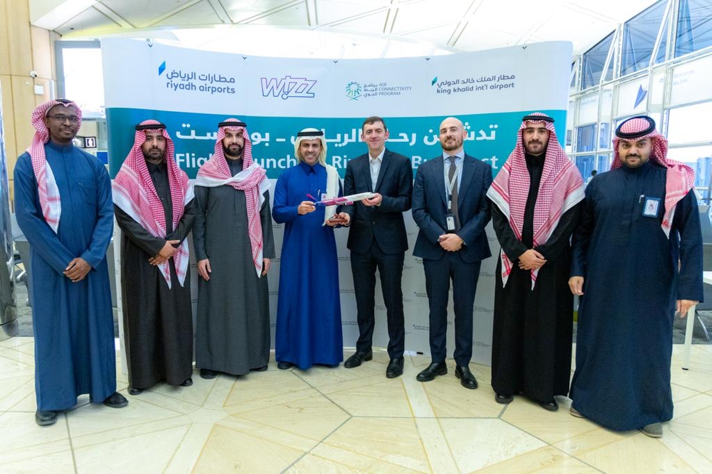 مطار الملك خالد الدولي يبدأ رحلات طيران ويز الاقتصادية