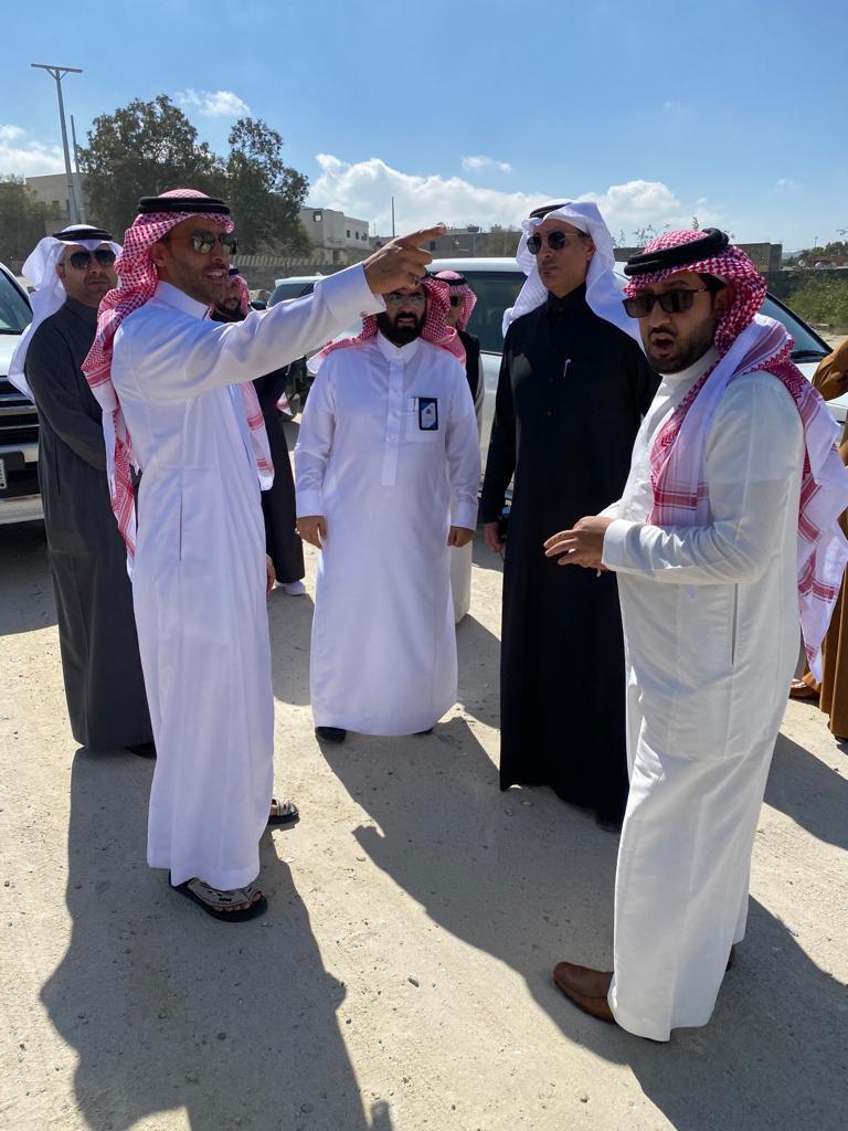 أمين عسير  يتفقد  بلدية محافظة بلقرن