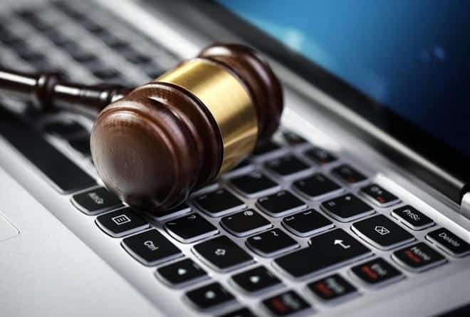 اعتماد منصة "سومْتك" لإقامة المزادات الإلكترونية للعقارات والمنقولات