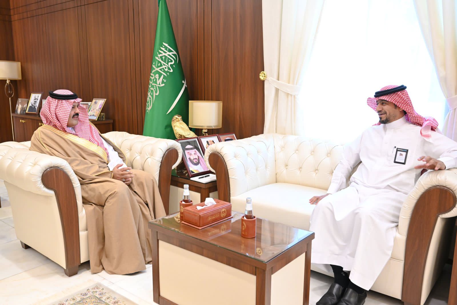 أمير حائل يطلع على الاستعدادات لمؤتمر حائل الدولي لطب نمط الحياة 2023
