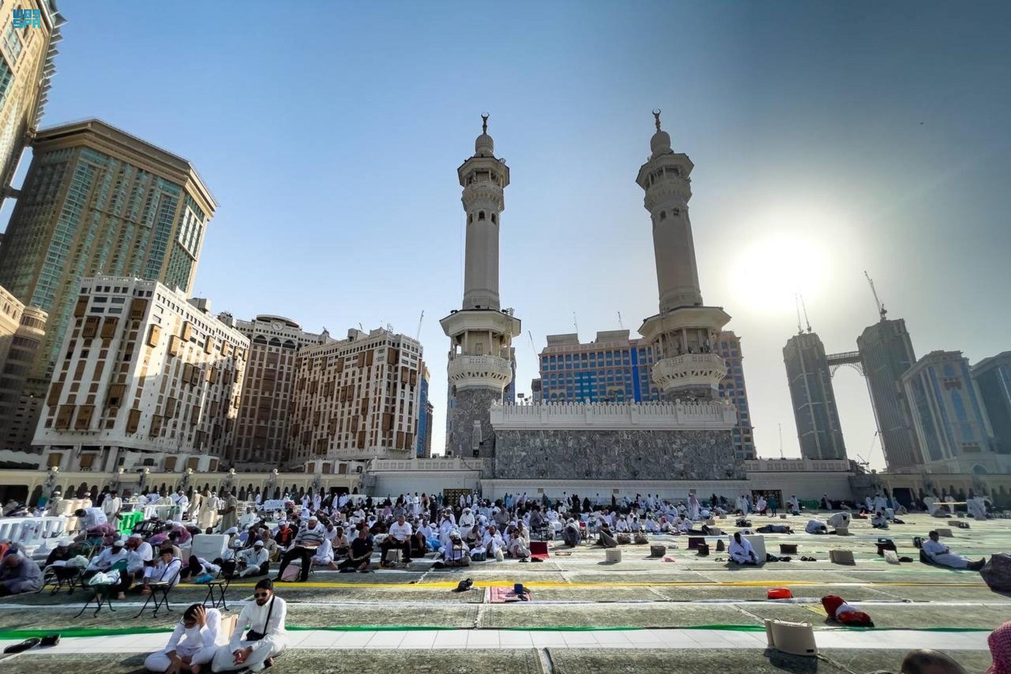 "شؤون الحرمين": سطح المسجد الحرام جاهز لاستقبال المُعتمرين والمصلين في رمضان