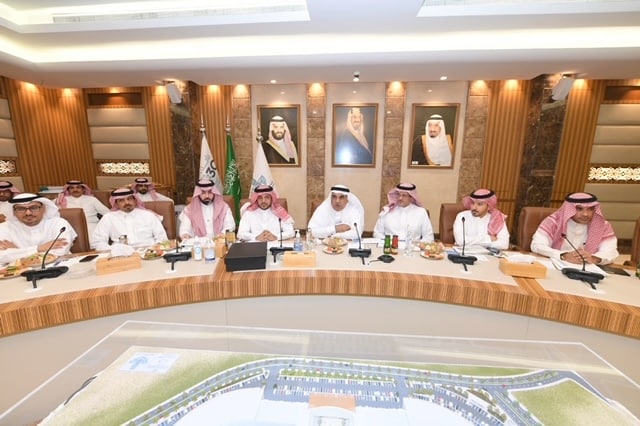 أمين الشرقية يستعرض أبرز وأهم الإنجازات الاستثمارية لعام 2022