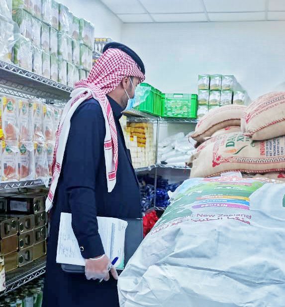 صحة حائل تواصل جولاتها الميدانية للتأكد من تطبيق برامج صحة البيئة