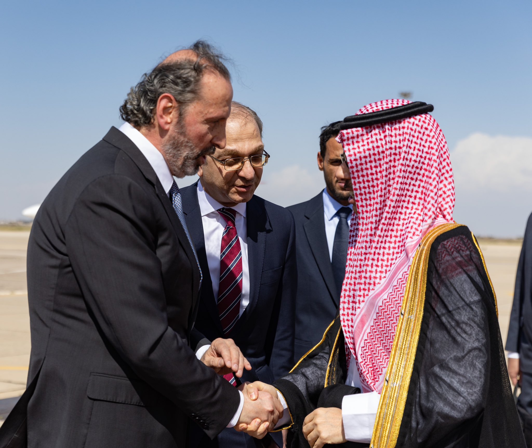 وزير الخارجية يصل إلى دمشق في إطار ما توليه المملكة للتوصل إلى حل سياسي للأزمة السورية