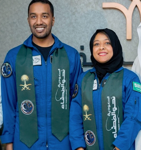 "ثنائي الفضاء" قريباً بباريس لدعم "إكسبو الرياض 2030"