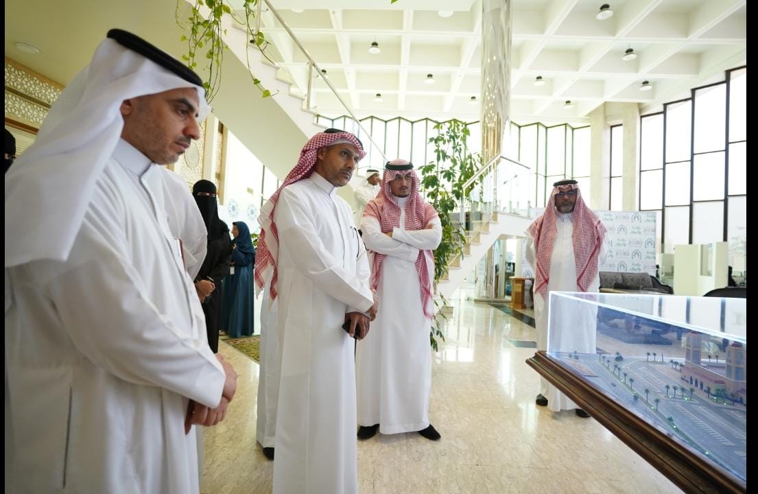 نائب وزير الموارد للتنمية يطلع على الإنجازات التنموية لجمعية البر بالشرقية