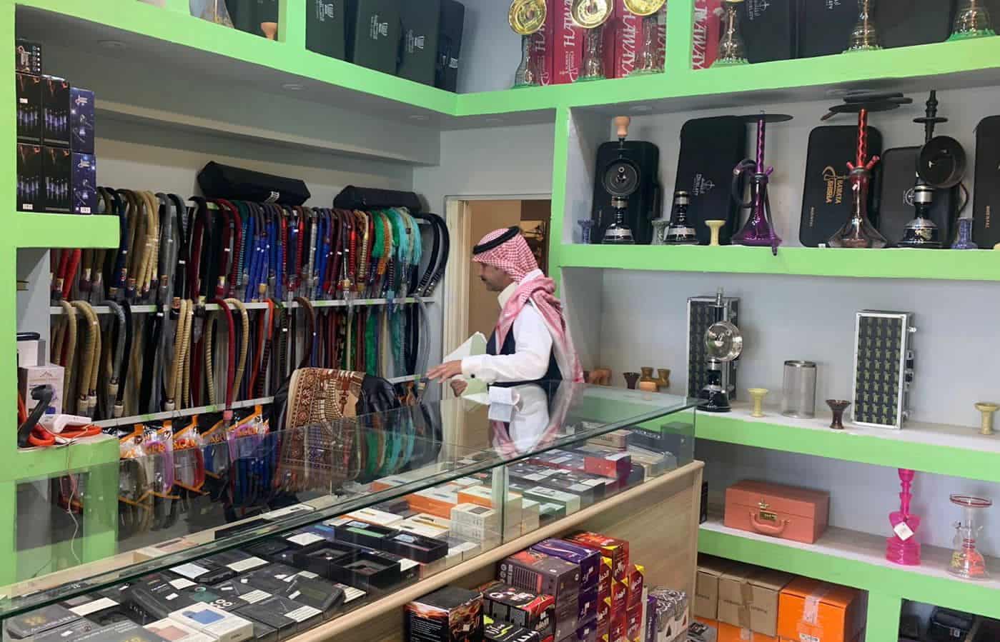 لجنة مكافحة التبغ بصحة حائل تواصل جولاتها الرقابية