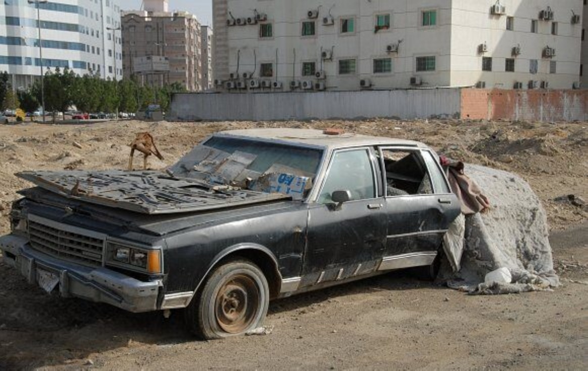 14 يوماً لتصحيح أوضاع المركبات المهملة