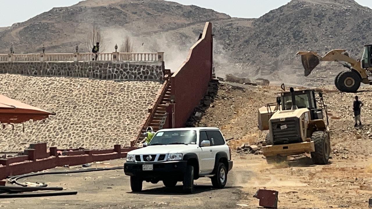 استعادة أراضٍ حكومية تتجاوز مساحتها 121 مليون م2 بمنطقة مكة