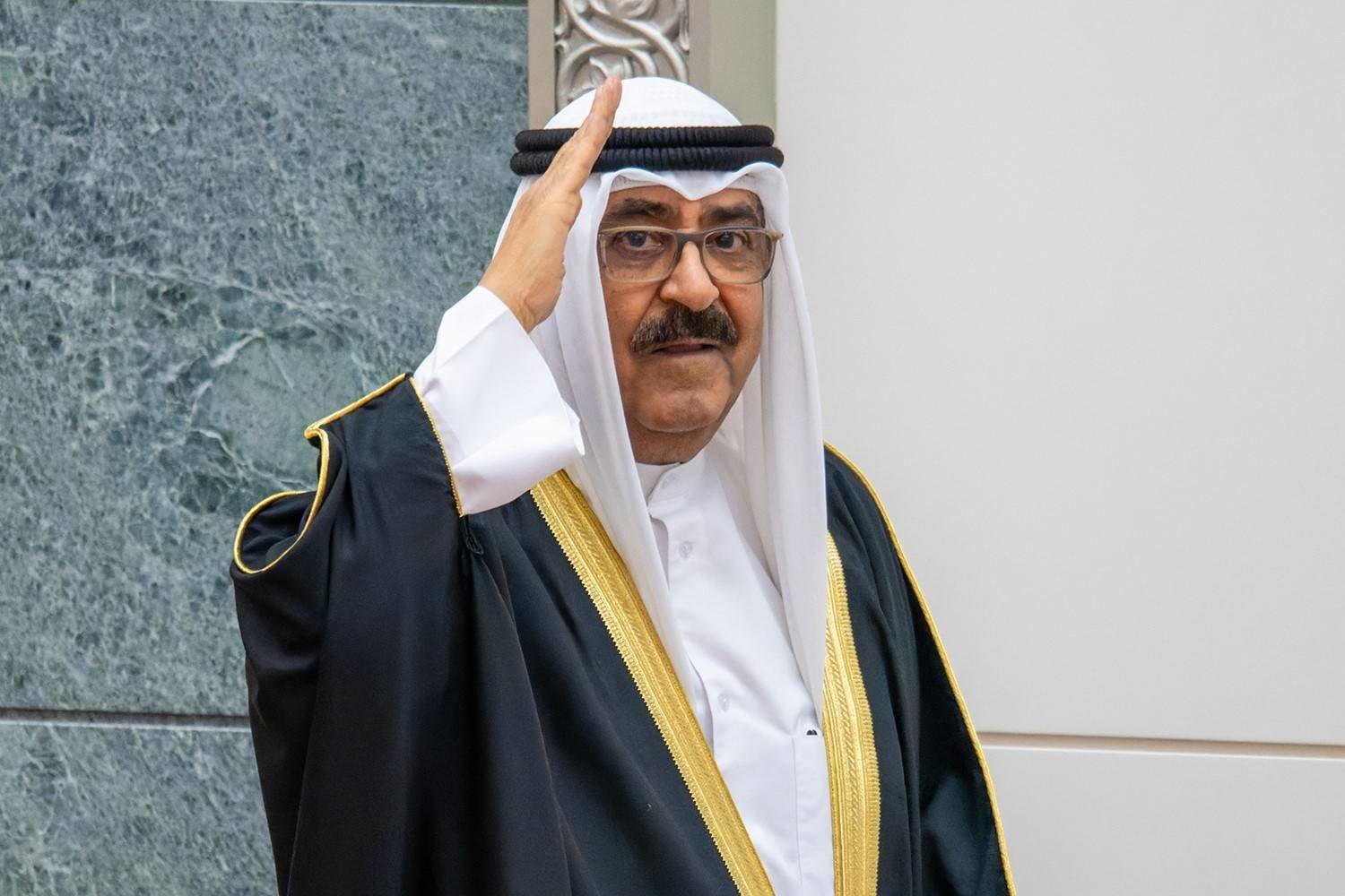 أمير الكويت يزور السعودية في أول زيارة رسمية خارجية