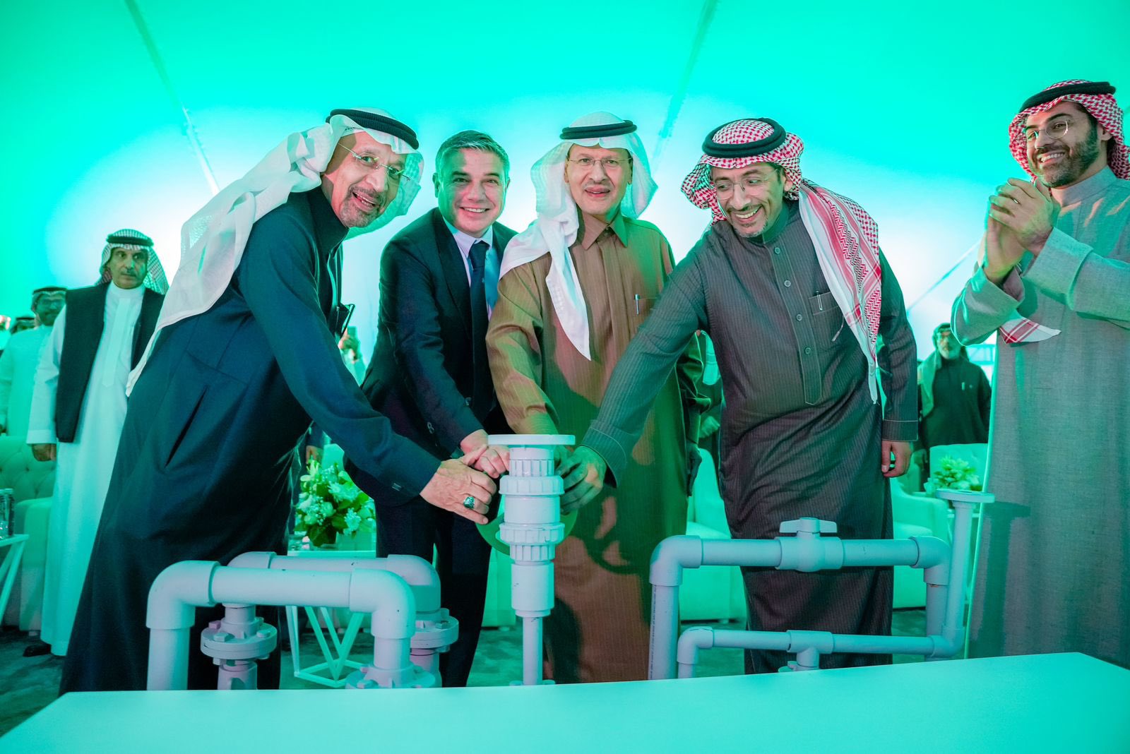 افتتاح مصنع "بترولايت" للمواد الكيميائية