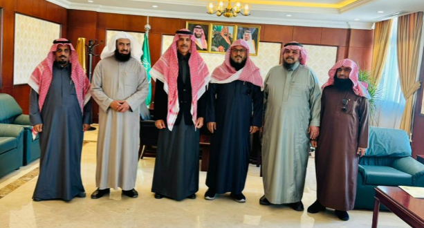 محافظ تيماء يستقبل رئيس مجلس إدارة جمعية الدعوة والإرشاد وتوعية الجاليات بالمحافظة