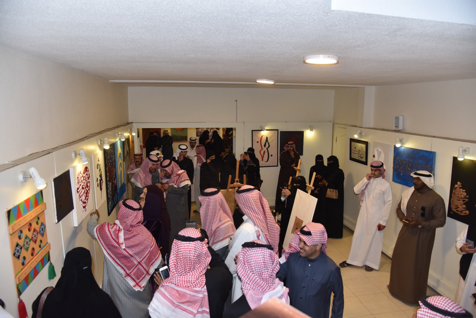 الأميرة نوف بنت عبدالرحمن آل سعود تزور ثقافة وفنون تبوك