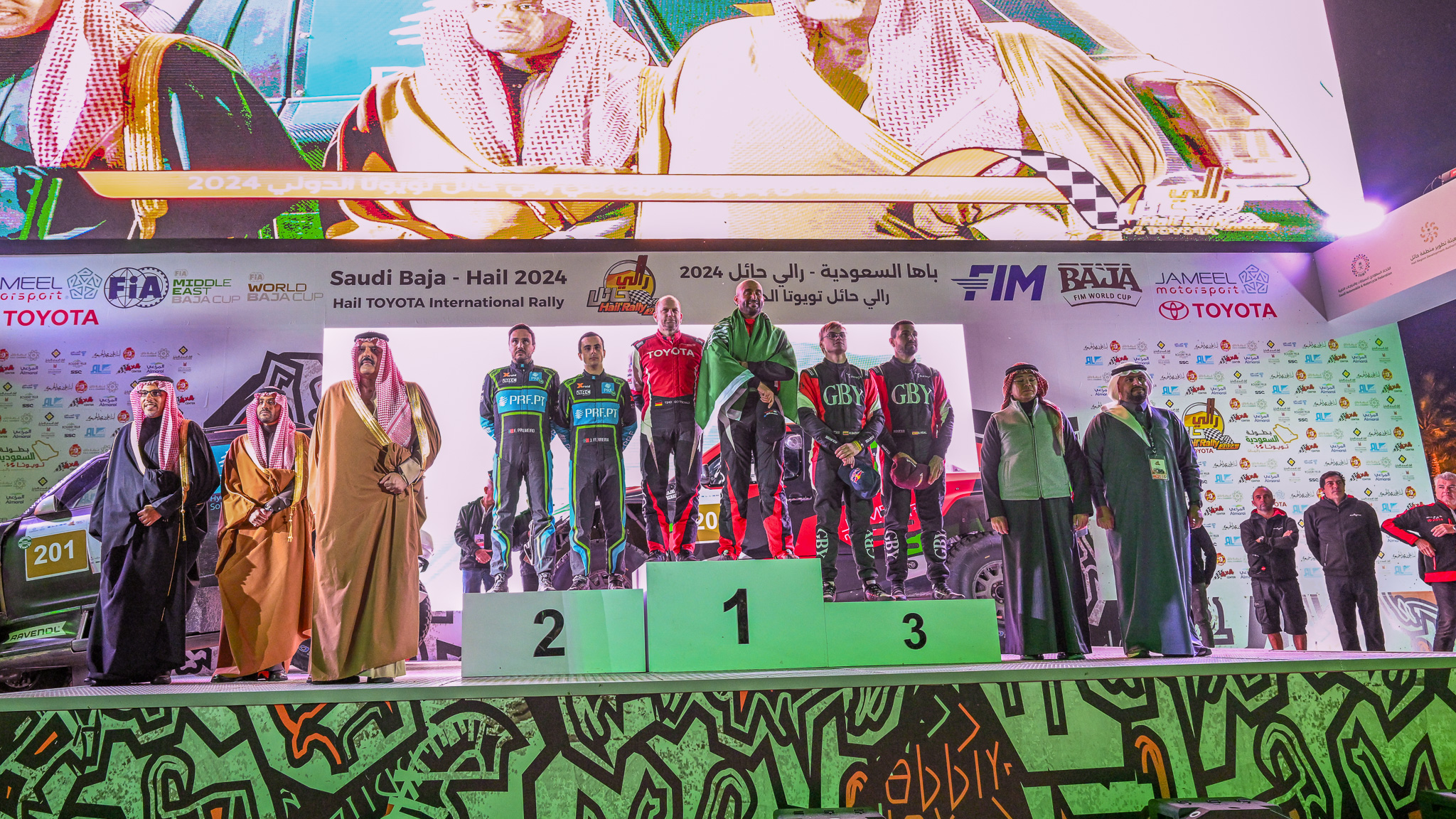 أمير منطقة حائل يتوج الراجحي بطلاً لرالي حائل تويوتا الدولي 2024