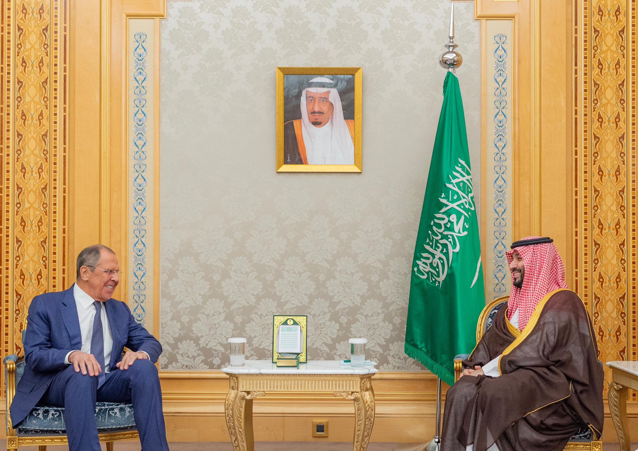 محمد بن سلمان يستقبل وزير الخارجية الروسي