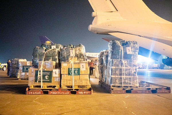 مغادرة أولى طلائع الجسر الجوي السعودي لمساندة الشعب اللبناني الشقيق