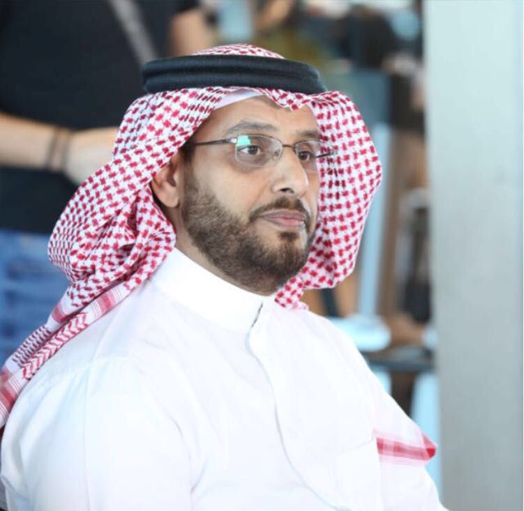 المستشار الاعلامي علي القرني..مسيرة حافلة بالإنجازات في الإعلام الرياضي والعلاقات العامة