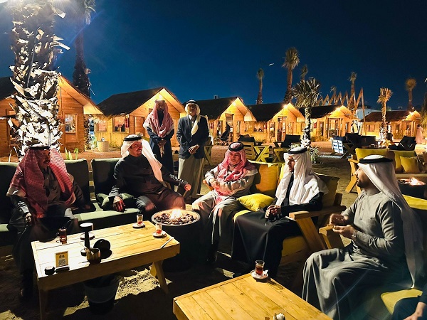 محافظ القطيف يقف على مشروع أسس بيج.. على شاطئ الرملة البيضاء بجزيرة دارين وتاروت