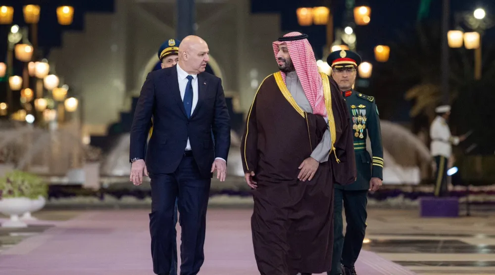 ولي العهد يستقبل رئيس الجمهورية اللبنانية ويعقدان جلسة مباحثات رسمية