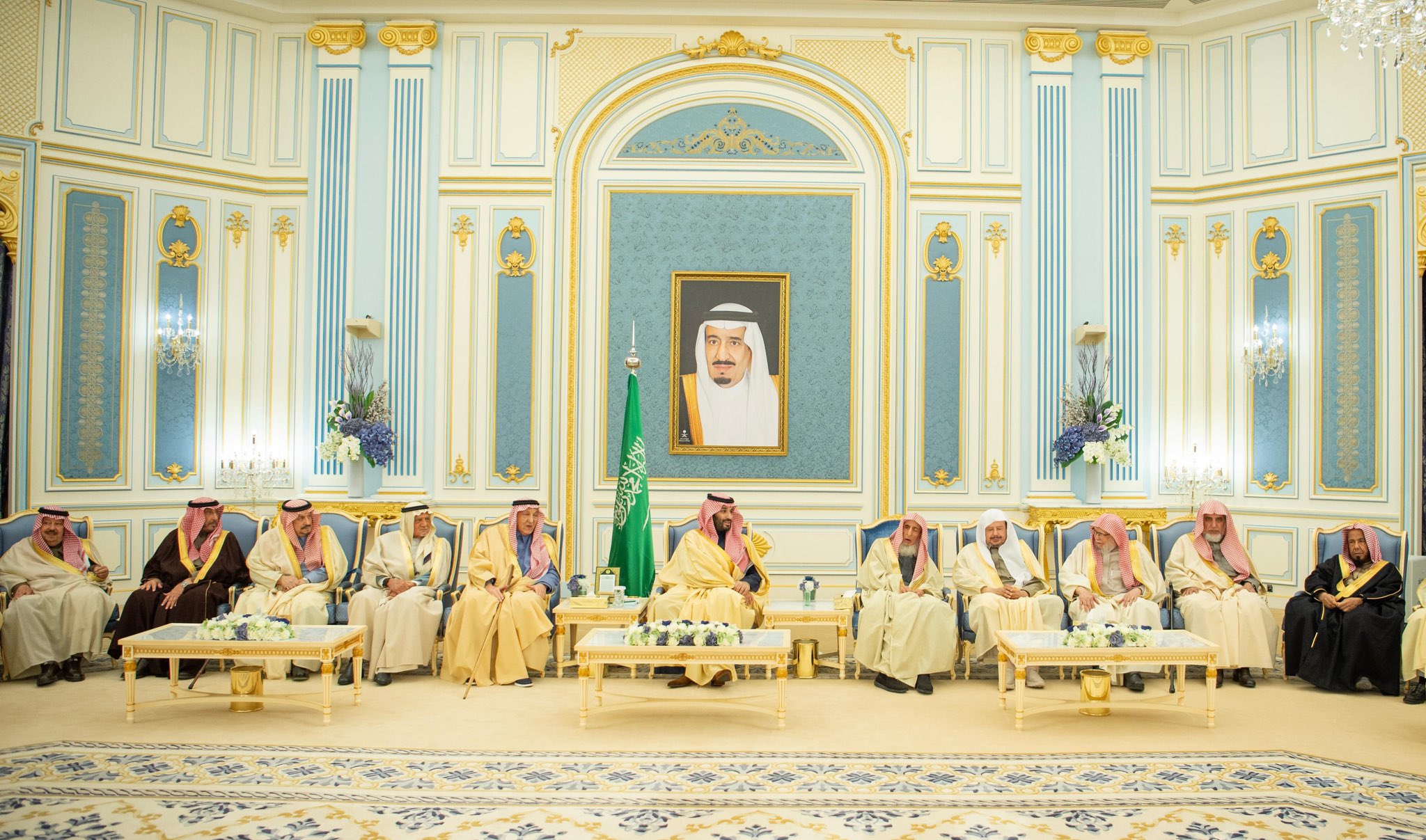 #ولي_العهد يستقبل المفتي والأمراء وأصحاب الفضيلة العلماء والوزراء وجمعا من المواطنين للتهنئة بحلول #رمضان