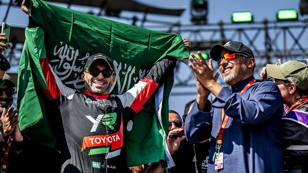يزيد الراجحي يتعرض للإصابة في رالي باها الأردن الدولي