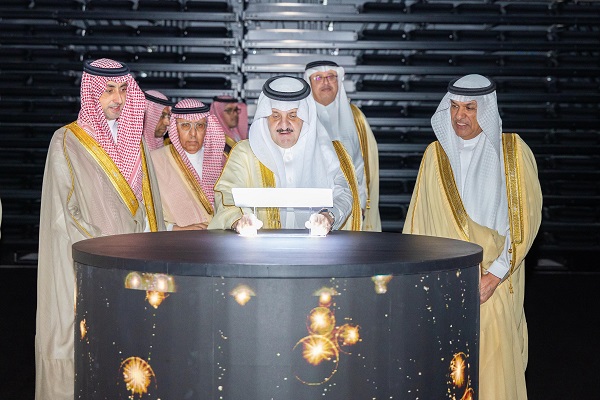 أمير المنطقة الشرقية يفتتح #أرينا_الخبر