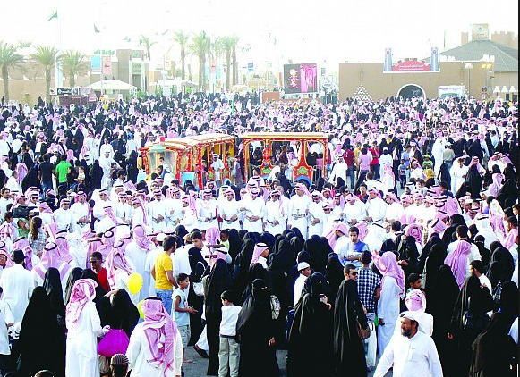 الجنادرية 29: 580 ألف زائر في اليوم الثامن