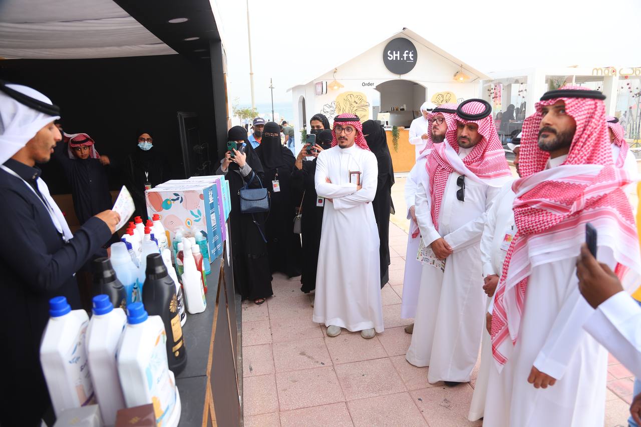 80b464bc a9b2 4a7c a8ab 757252ff54b6